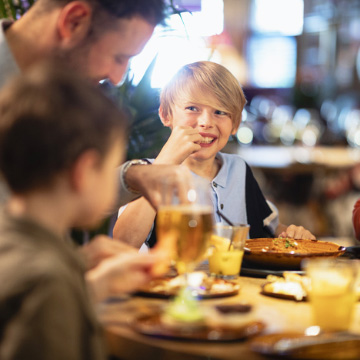 Do the Carlsbad restaurants offer kids' menus?